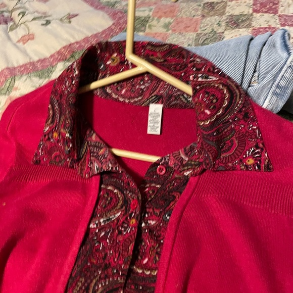 Blouse. - Picture 2 of 4